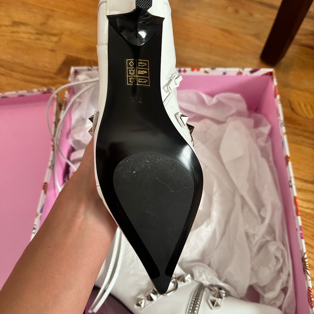 Jeffrey Campbell White Studded Heeled Boots - Picture 4 of 4